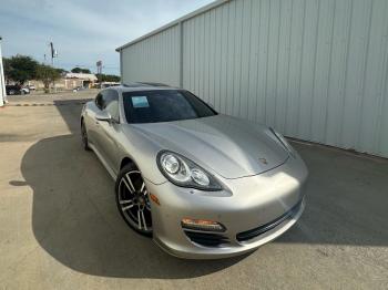  Salvage Porsche Panamera