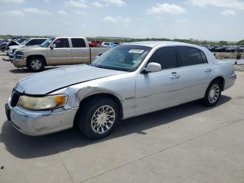  Salvage Lincoln Towncar