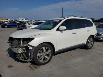  Salvage Nissan Pathfinder