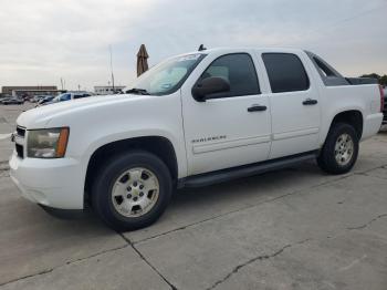  Salvage Chevrolet Avalanche