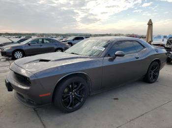  Salvage Dodge Challenger