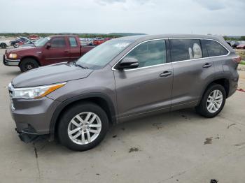  Salvage Toyota Highlander