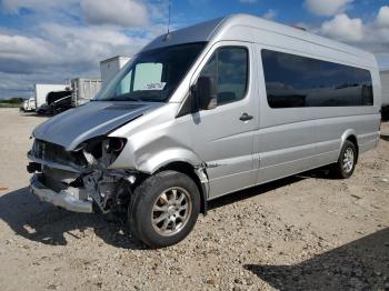  Salvage Mercedes-Benz Sprinter