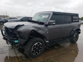  Salvage Ford Bronco