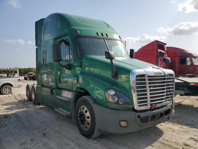  Salvage Freightliner Cascadia 1