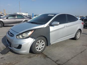  Salvage Hyundai ACCENT