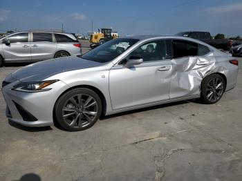  Salvage Lexus Es