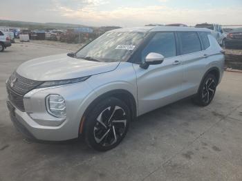  Salvage Mitsubishi Outlander