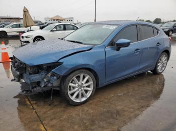  Salvage Mazda 3