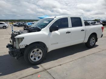  Salvage Nissan Titan