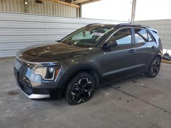  Salvage Kia Niro