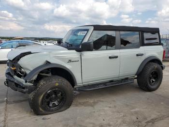  Salvage Ford Bronco