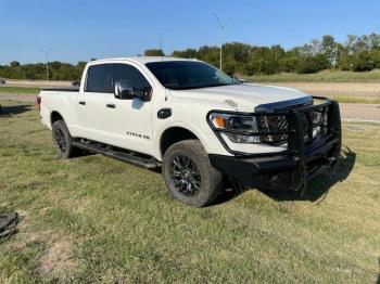  Salvage Nissan Titan