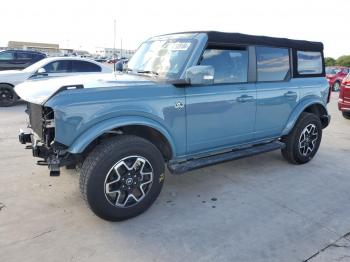  Salvage Ford Bronco