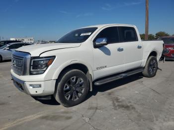  Salvage Nissan Titan