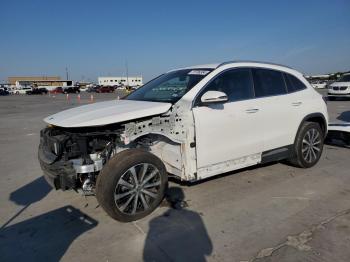  Salvage Mercedes-Benz GLA