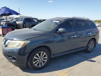  Salvage Nissan Pathfinder