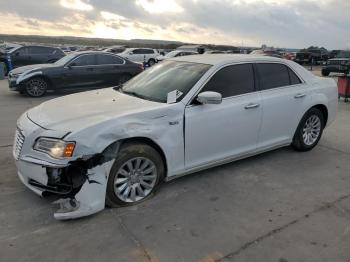  Salvage Chrysler 300