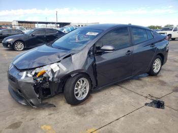  Salvage Toyota Prius