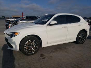  Salvage Alfa Romeo Stelvio