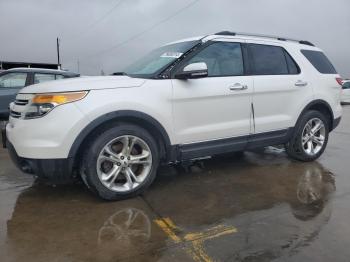  Salvage Ford Explorer