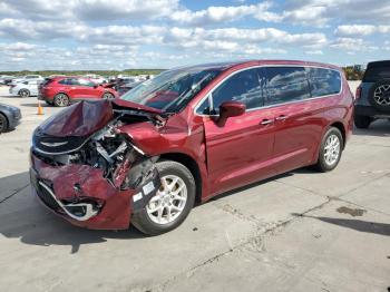  Salvage Chrysler Pacifica