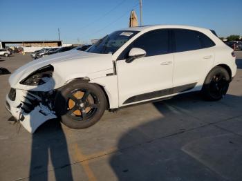  Salvage Porsche Macan