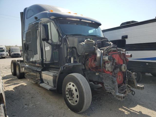  Salvage Peterbilt 587