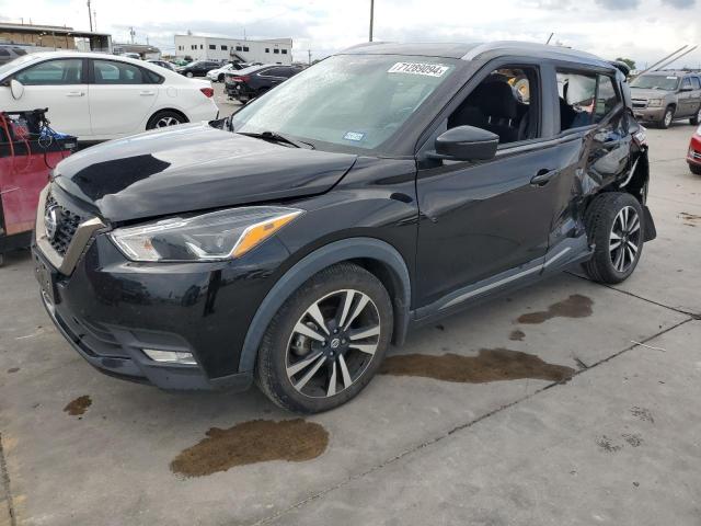  Salvage Nissan Kicks