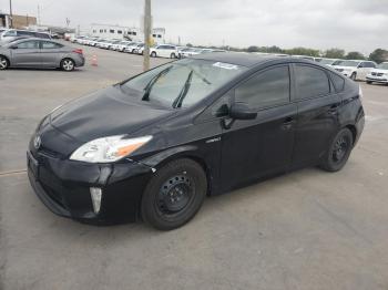  Salvage Toyota Prius