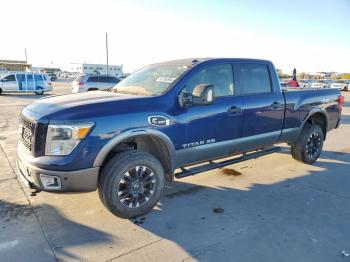  Salvage Nissan Titan