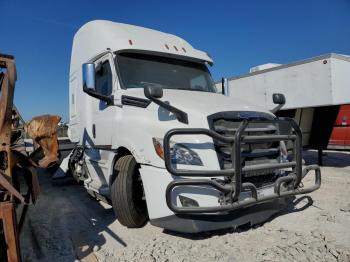  Salvage Freightliner Cascadia 1