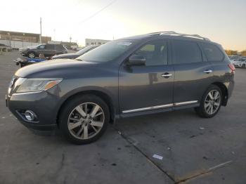  Salvage Nissan Pathfinder