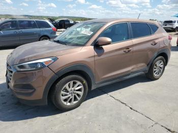  Salvage Hyundai TUCSON