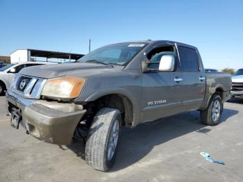  Salvage Nissan Titan