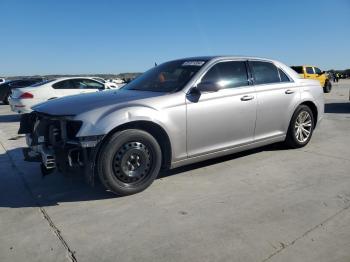  Salvage Chrysler 300