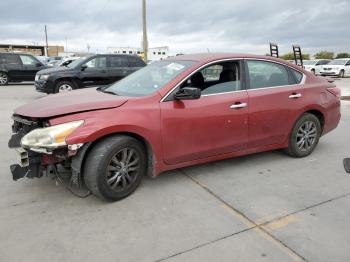  Salvage Nissan Altima