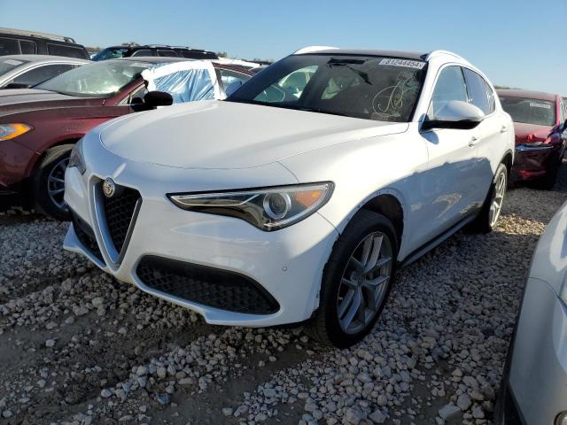  Salvage Alfa Romeo Stelvio