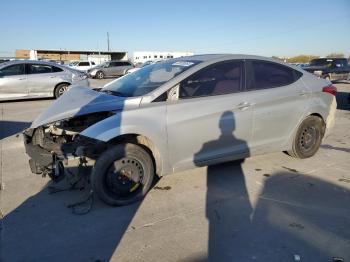  Salvage Hyundai ELANTRA