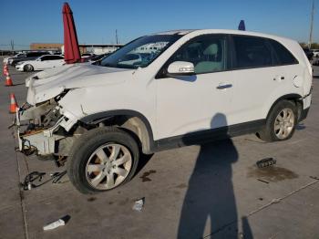  Salvage Kia Sorento