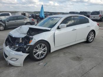  Salvage Hyundai Genesis