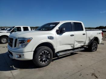  Salvage Nissan Titan