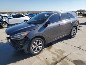  Salvage Kia Sorento