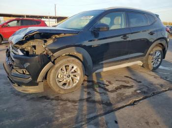  Salvage Hyundai TUCSON