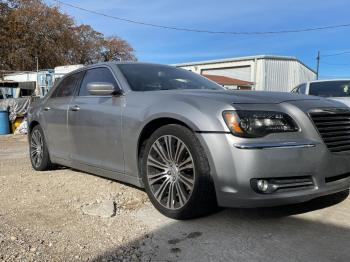  Salvage Chrysler 300