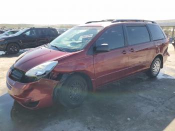  Salvage Toyota Sienna