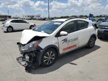  Salvage Toyota Prius