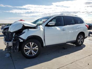  Salvage Nissan Pathfinder