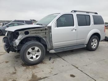  Salvage Nissan Pathfinder