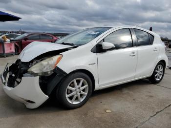  Salvage Toyota Prius